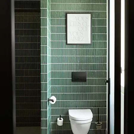 Limehome Montmartre Отель Париж