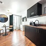 Limehome Montmartre 4*