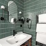 Limehome Montmartre Ξενοδοχείο Παρίσι