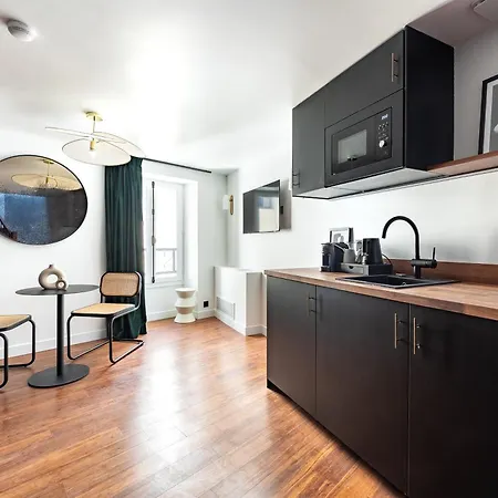 Apartment Makom Montmartre