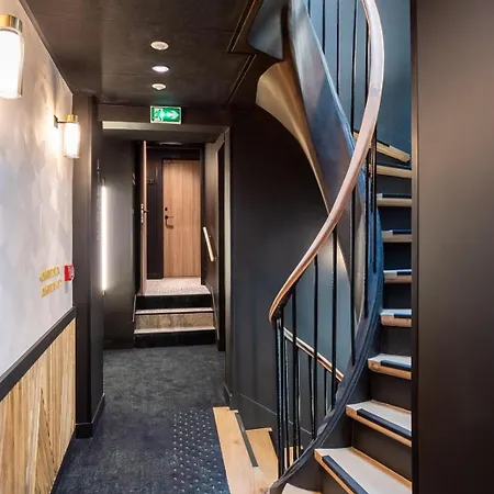 Makom Montmartre Apartment