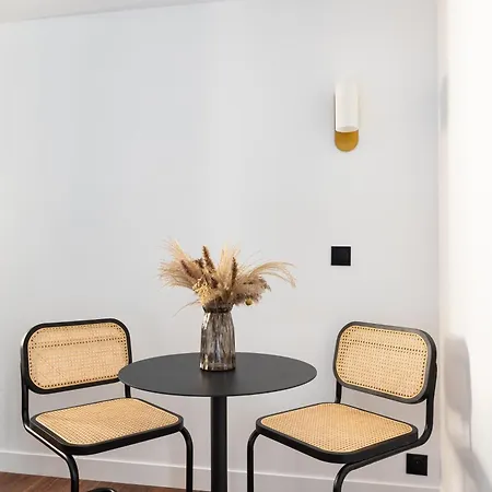 Apartment Makom Montmartre