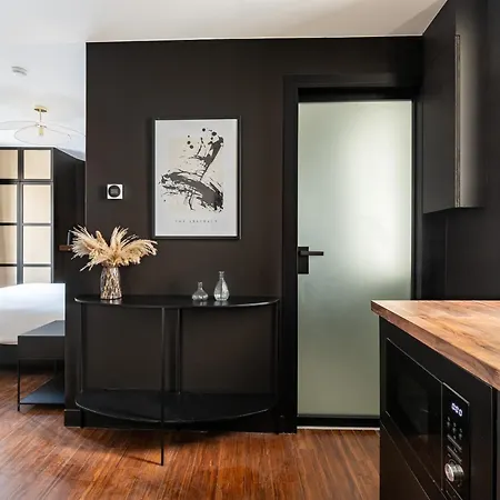 Apartment Makom Montmartre