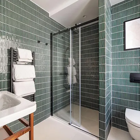 Makom Montmartre Apartment *