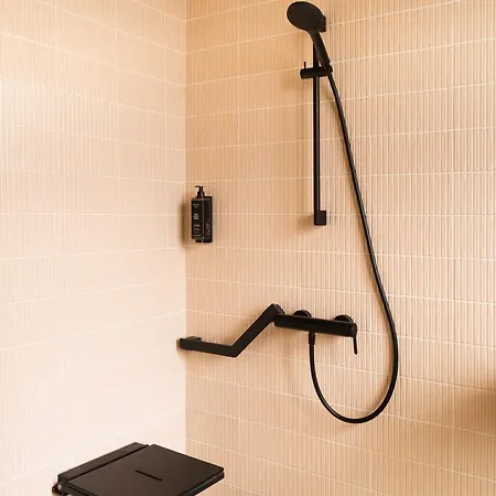 Limehome Montmartre Hotel *