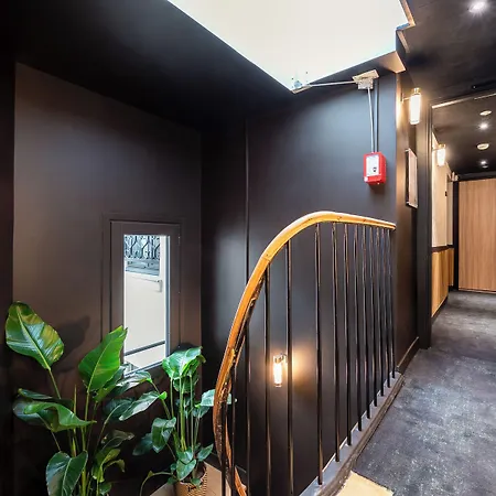 Hotel Limehome Montmartre *