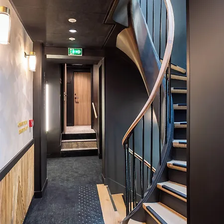 Hotel Limehome Montmartre Paris