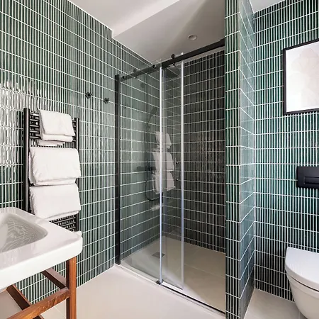 Отель Limehome Montmartre Париж