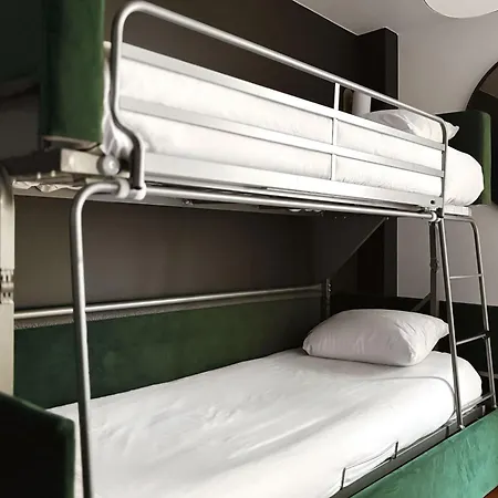 Limehome Montmartre Hotel París