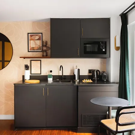 Limehome Montmartre Hotel