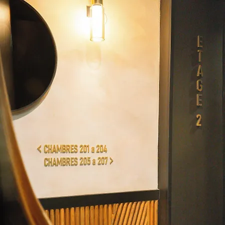 Hotel Limehome Montmartre 4*
