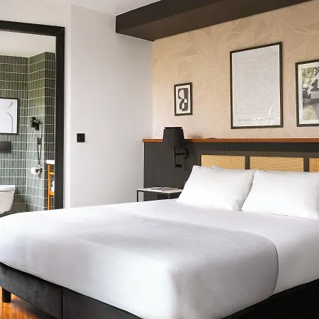 Limehome Montmartre Hotel 4*
