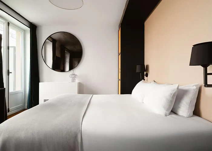 Limehome Montmartre Hotel