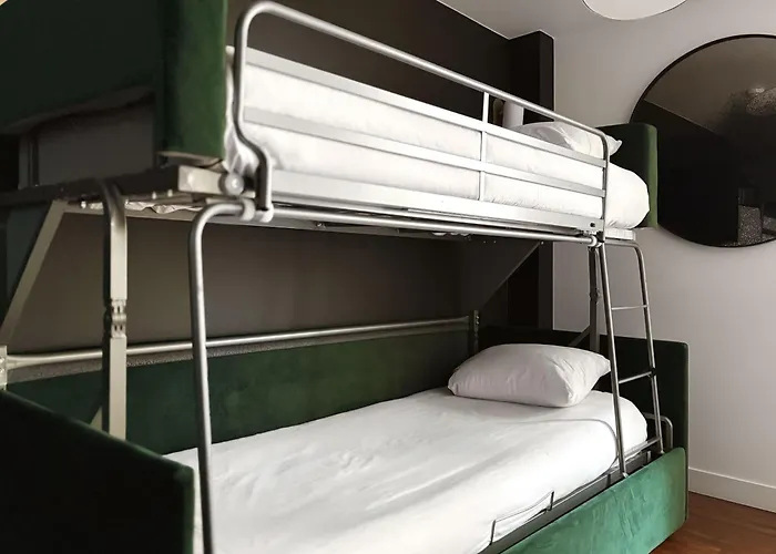 Limehome Montmartre Hotel París