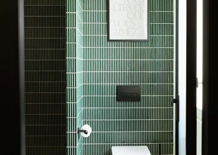 Limehome Montmartre מלון פריז