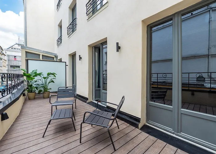 Limehome Montmartre מלון 4*