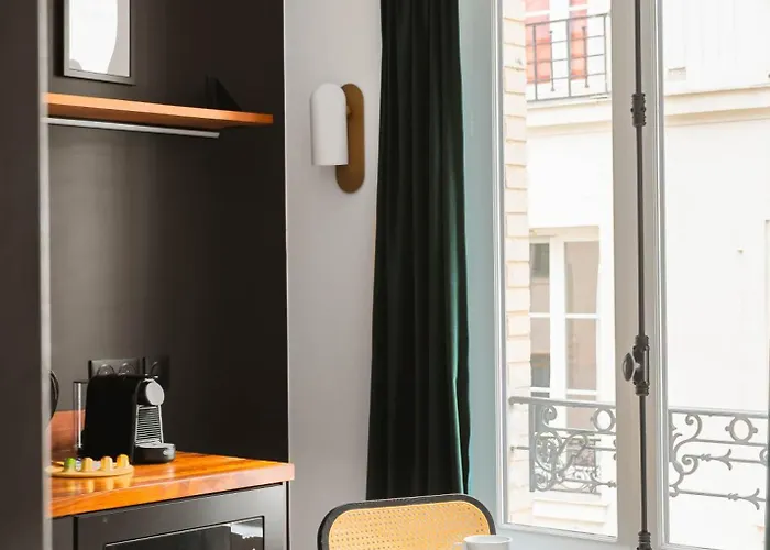 Ξενοδοχείο Limehome Montmartre 4*